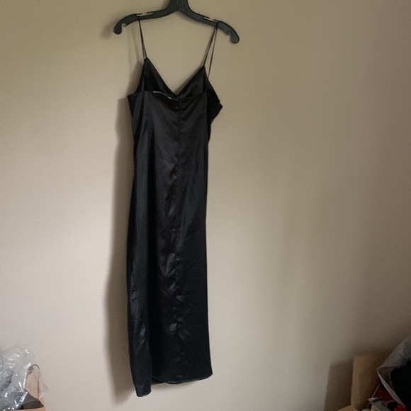 ZARA NEW WOMAN MIDI STRAPPY CAMISOLE DRESS GATHERING SLIT BLACK 0387/155 - Picture 4 of 5